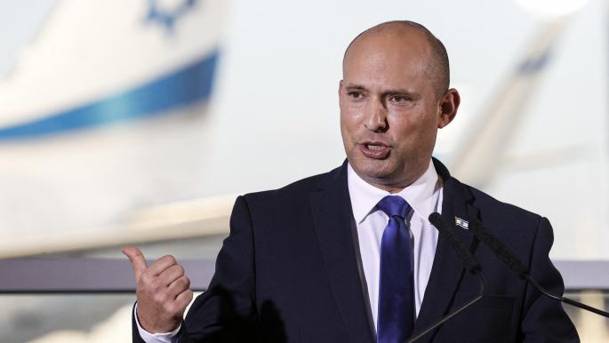 لقاءات وزراء بينيت مع أبو مازن: تداعيات خطيرة