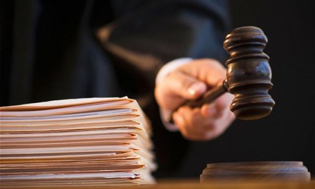 رام الله: النيابة توقف رجال أعمال ومسؤولين للمحاسبة