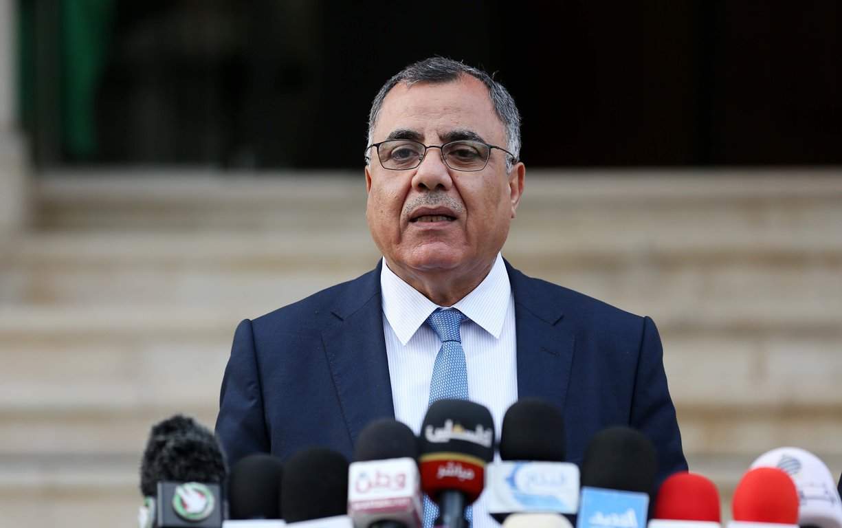 ملحم: الحكومة ستعقد جلسة مشاريع تنموية خاصة بغزة