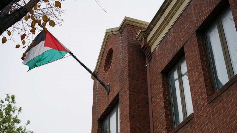 أمريكا تدرس إعادة فتح مكتب منظمة التحرير بواشنطن