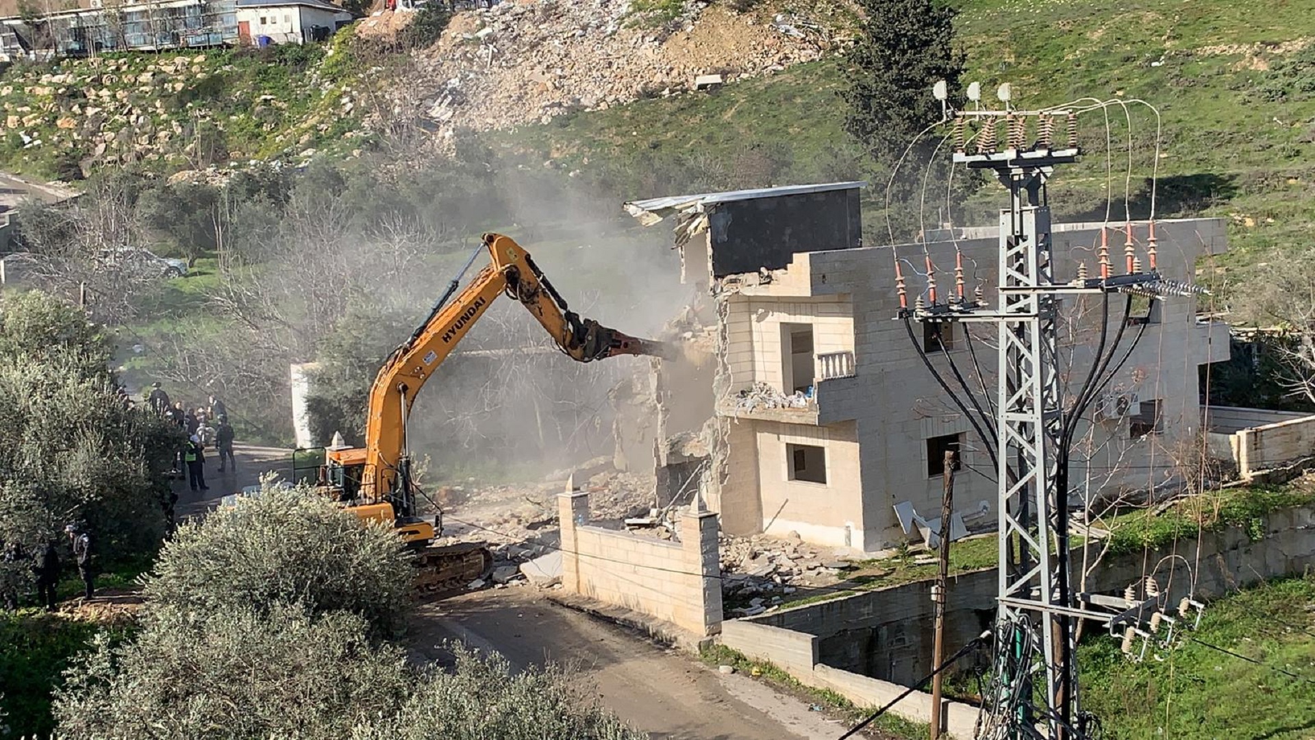 إسرائيل تهدم عيادة تخدم 21 ألف نسمة من الفلسطينيين