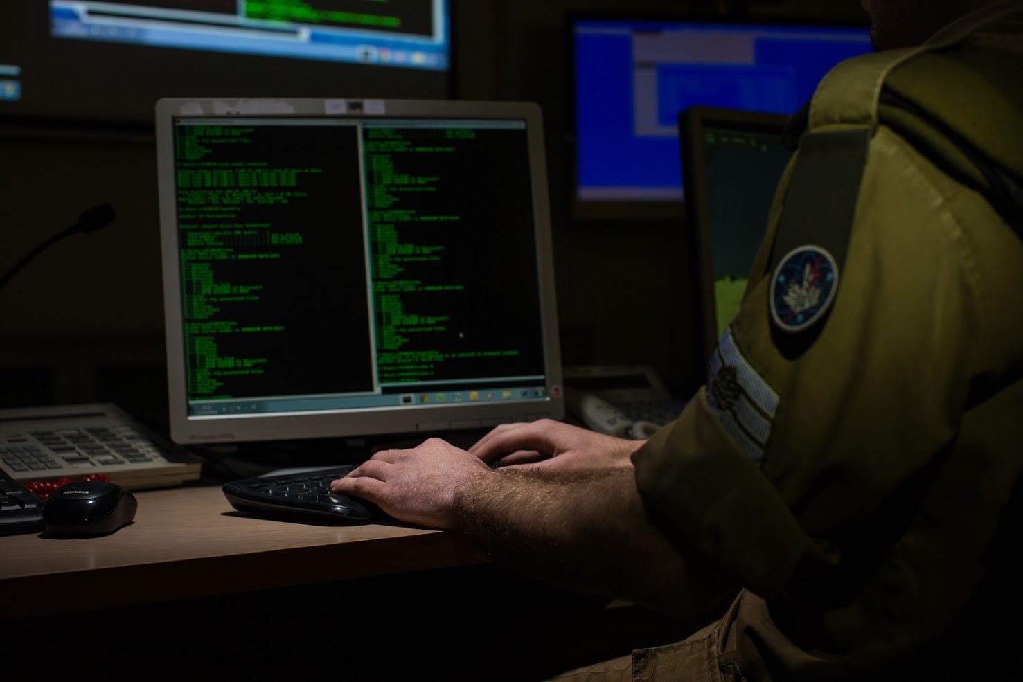 جيش الاحتلال يقرر تشكيل فريق للتعاطي مع مواقع ووسائل التواصل