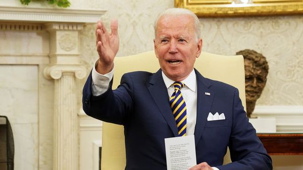 استطلاع: 57% من الأمريكيين يعتبرون بداية ولاية بايدن فاشلة